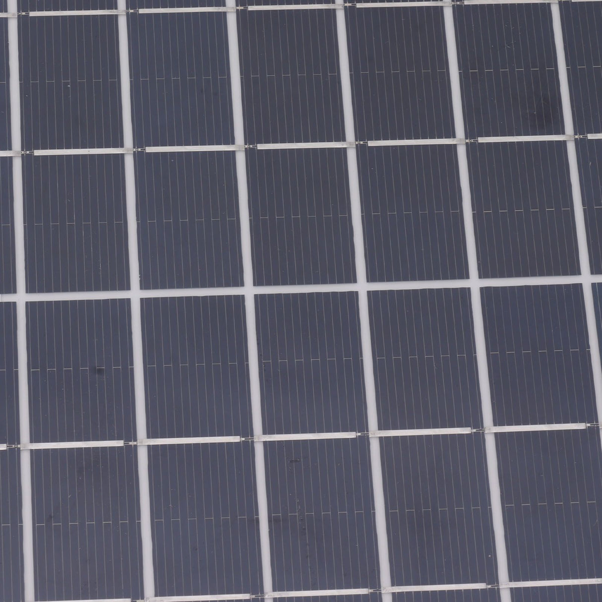 Solar Panel 15W 18V High Efficiency Polycrystalline Solar Panel Kit with Clip for Car RV Marine Charging