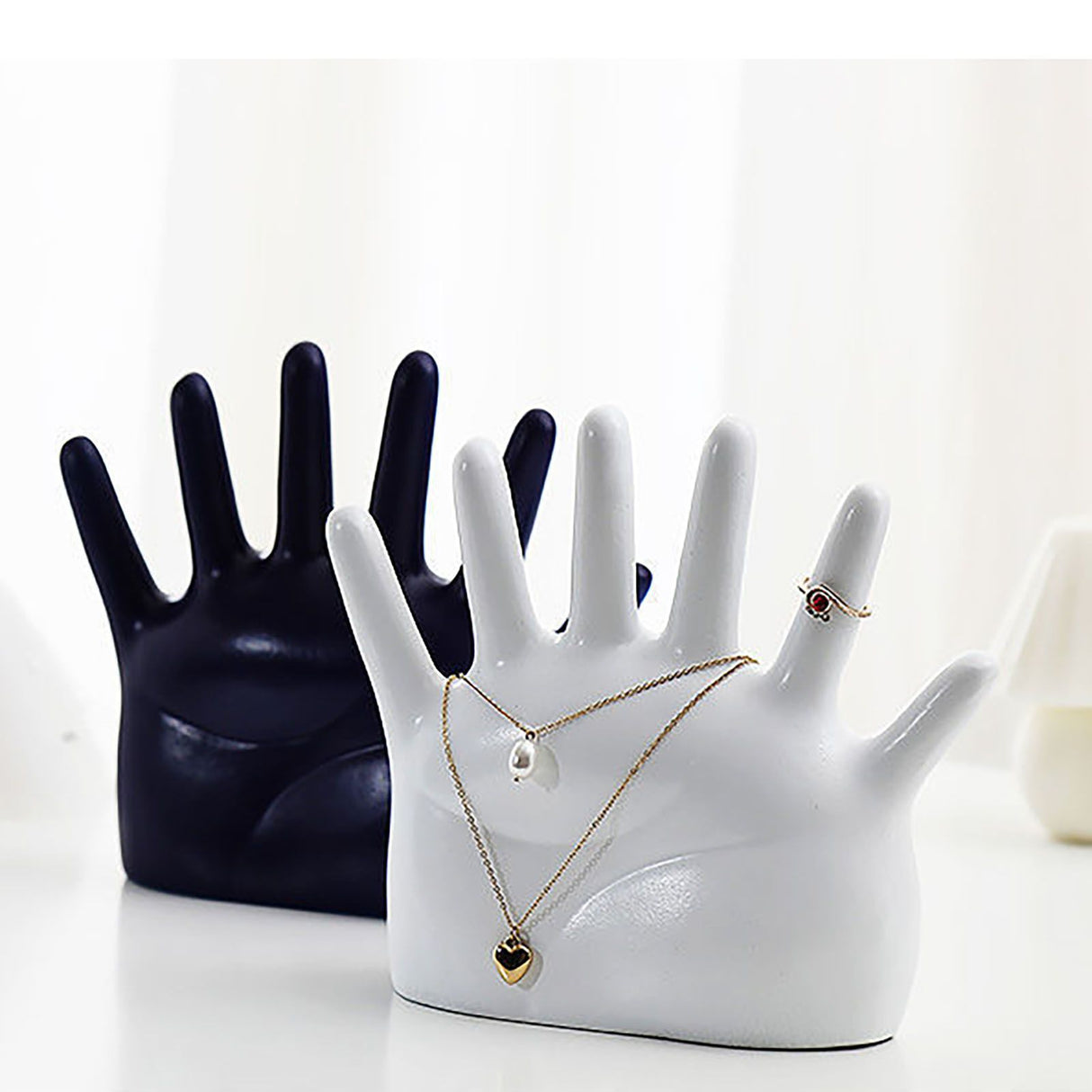 Ring Hand Holder All Round Display Fade Resistant Exquisite Hand Jewelry Display Stand for Bracelets Watches White