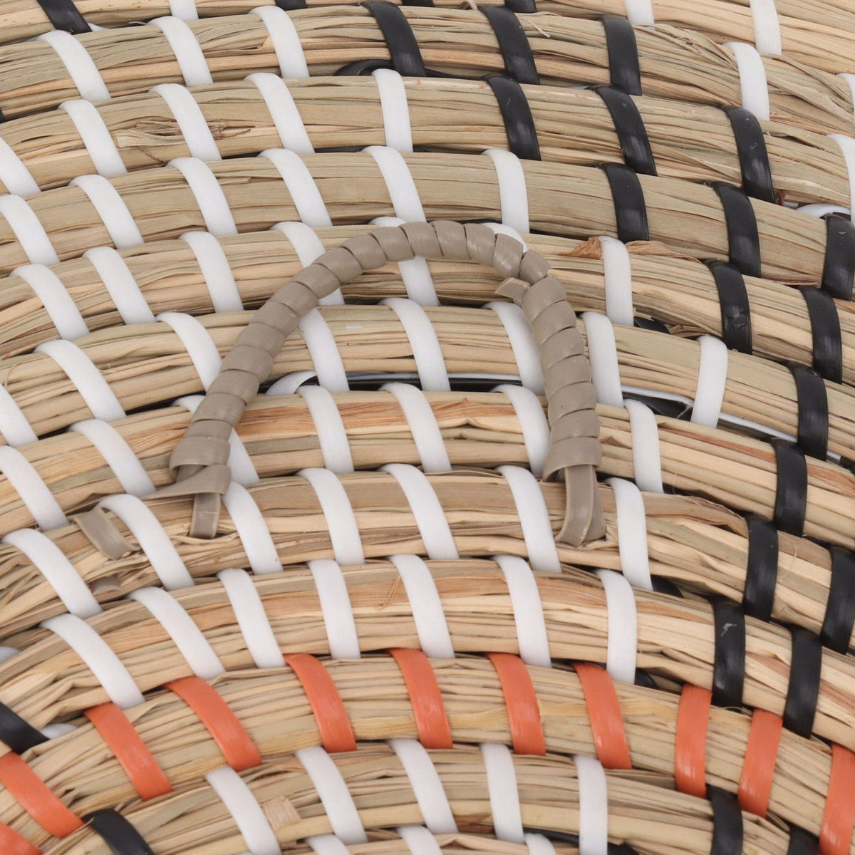 Round Grass Wall Ornaments 35cm Diameter Hand Knitting Hanging Woven Wall Baskets for Living Room Kitchen Style 3