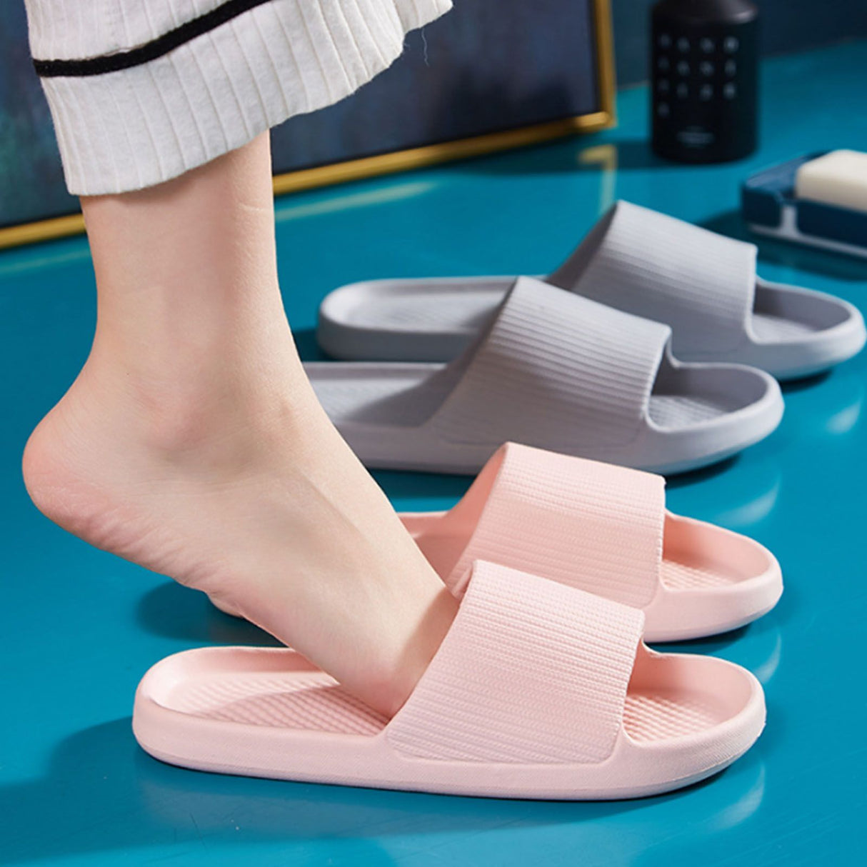 Bathroom Slippers Anti Slip Soft Thick Sole Integrated Light Weight Home Slippers Pink 40 41 (25cm/9.8in)