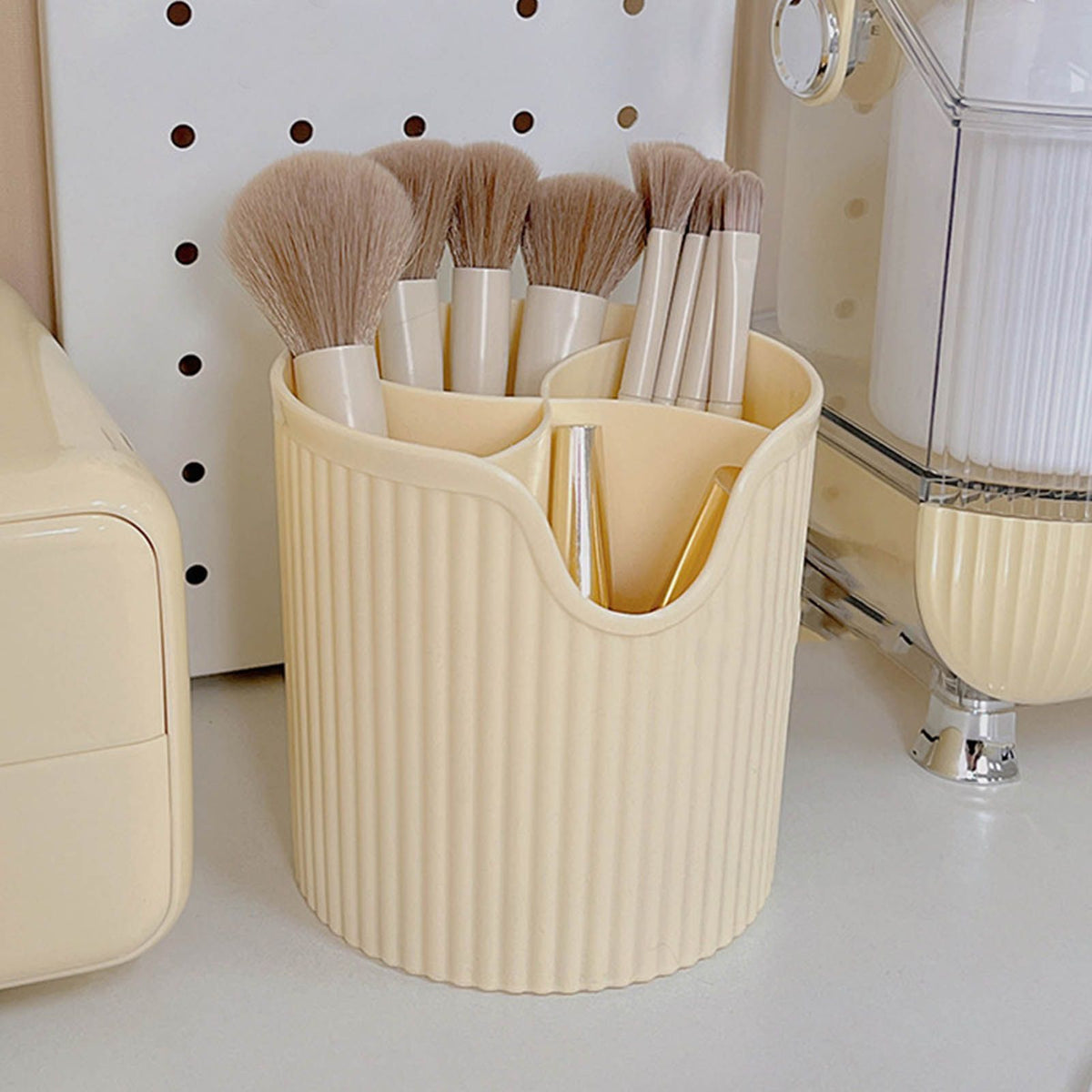 Desk Pencil Pen Holder 4 Compartments Large Capacity Cute School Supplies Makeup Brush Organizer Milky Yellow Dog Head