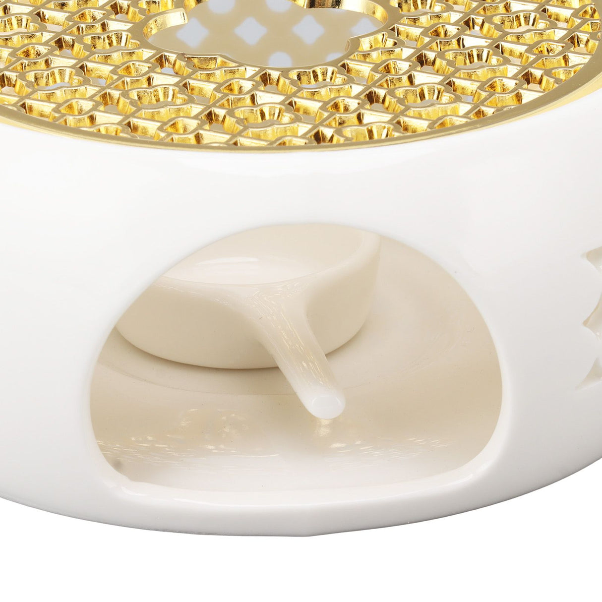 Porcelain Teapot Heater Hollow Frame Round Teapot Warmer Base with Alloy Cushion and Candle Holder