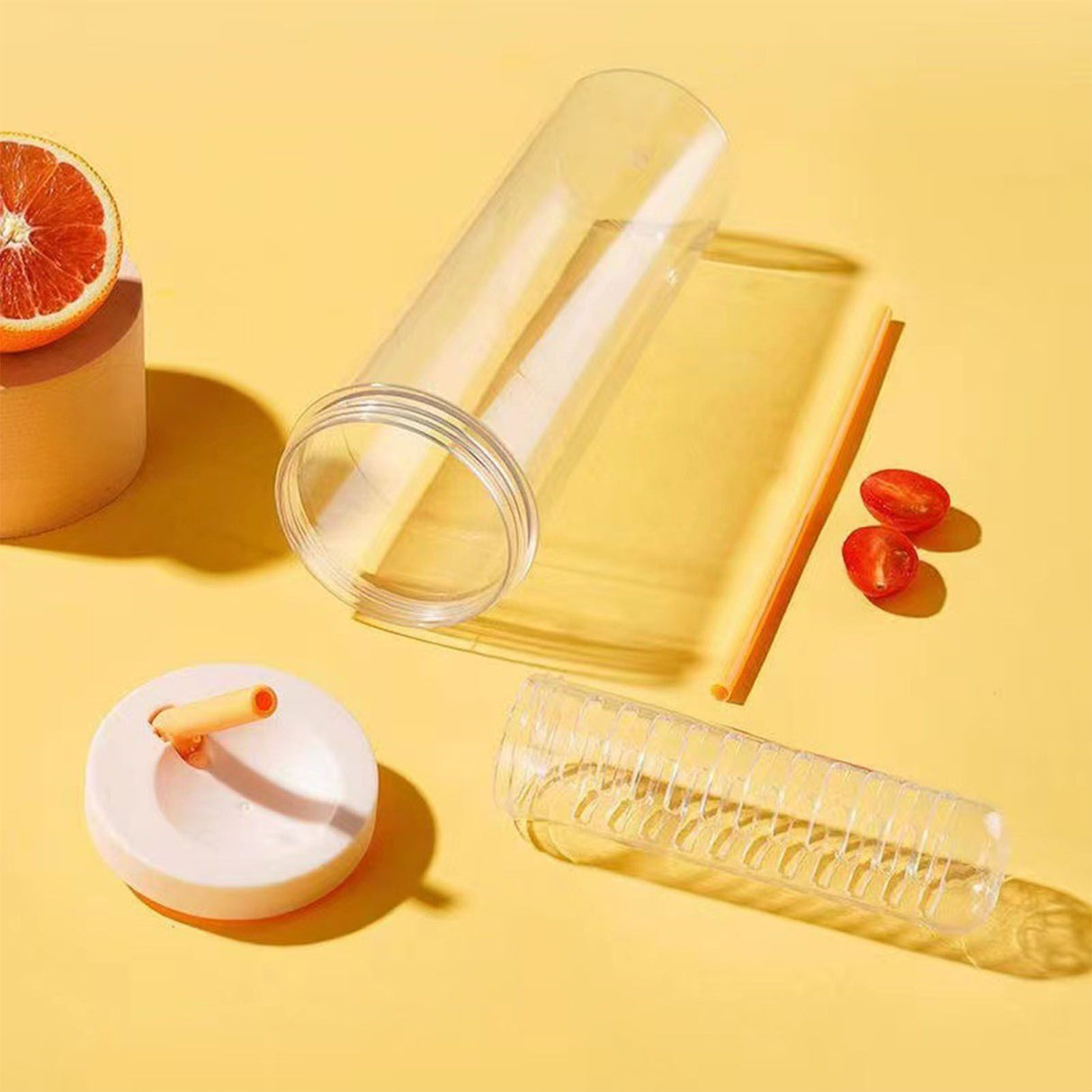 700ml Straw Cup Transparent Plastic Water Bottle with Straw Portable Juice Cup Drinking Bottle Pale Yellow