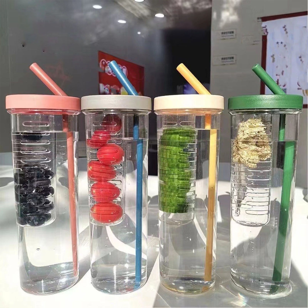 700ml Straw Cup Transparent Plastic Water Bottle with Straw Portable Juice Cup Drinking Bottle Grass Green