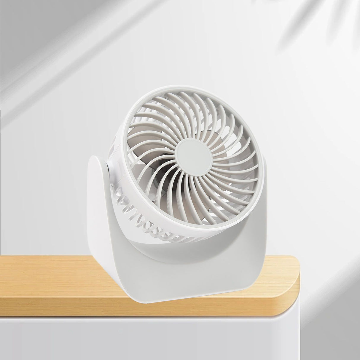 USB Desk Fan 3 Speed Modes Stable Base Rotatable Head USB Charge Small Desk Fan for Family Office School