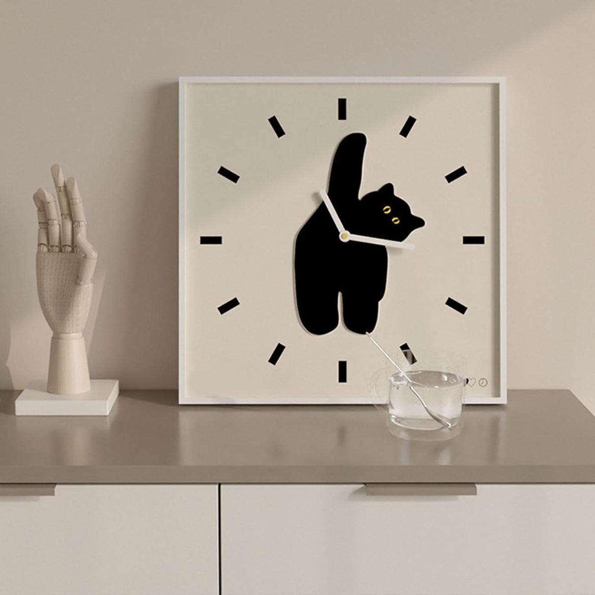 Wall Clock Innovative Nordic Style Cute Cat Pattern Silent Prevents Ticking Living Room Wall Clock for Kitchen Bedroom 40x40cm / 15.7x15.7in
