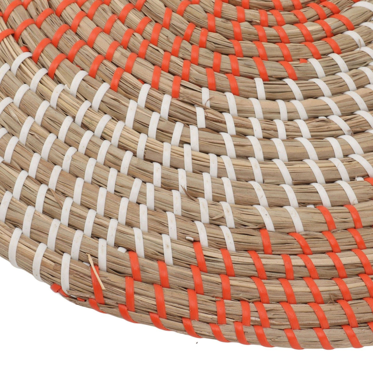 40CM Woven Wall Basket Decor Handmade Seagrass Versatile Bowl Insulation Hook Design Hanging Wall Decor for Living Room
