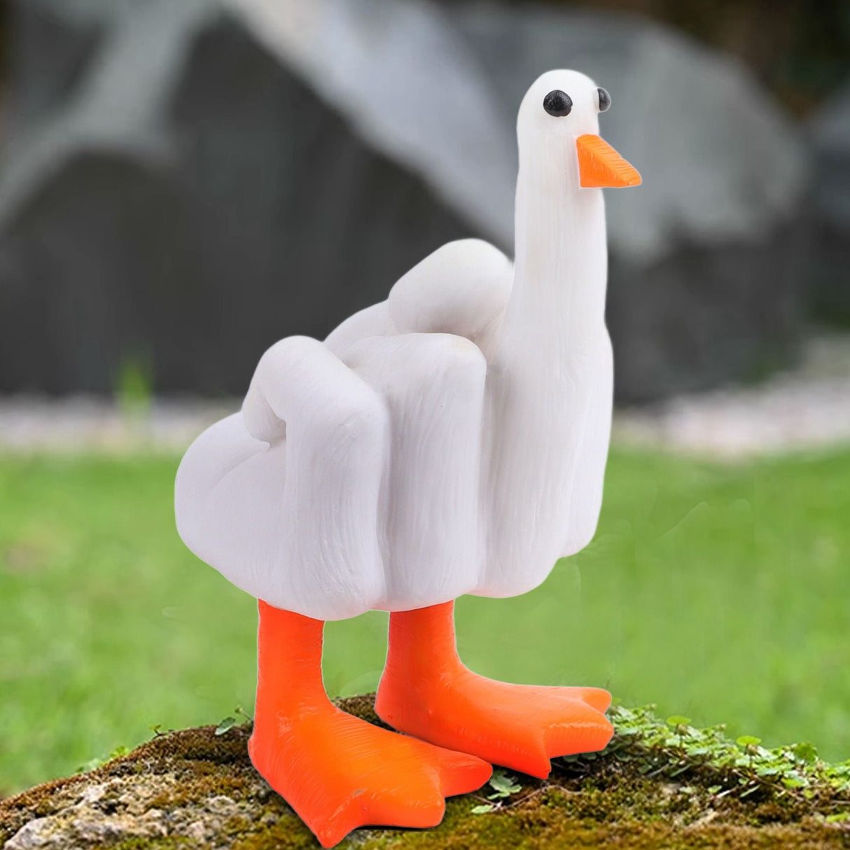 Middle Finger Duck Decoration Funny Little Duck Resin Figurine Ornament Decor Resin Craft Decoration Sculpture Statue for Home Office Desktop Housewarming Gift