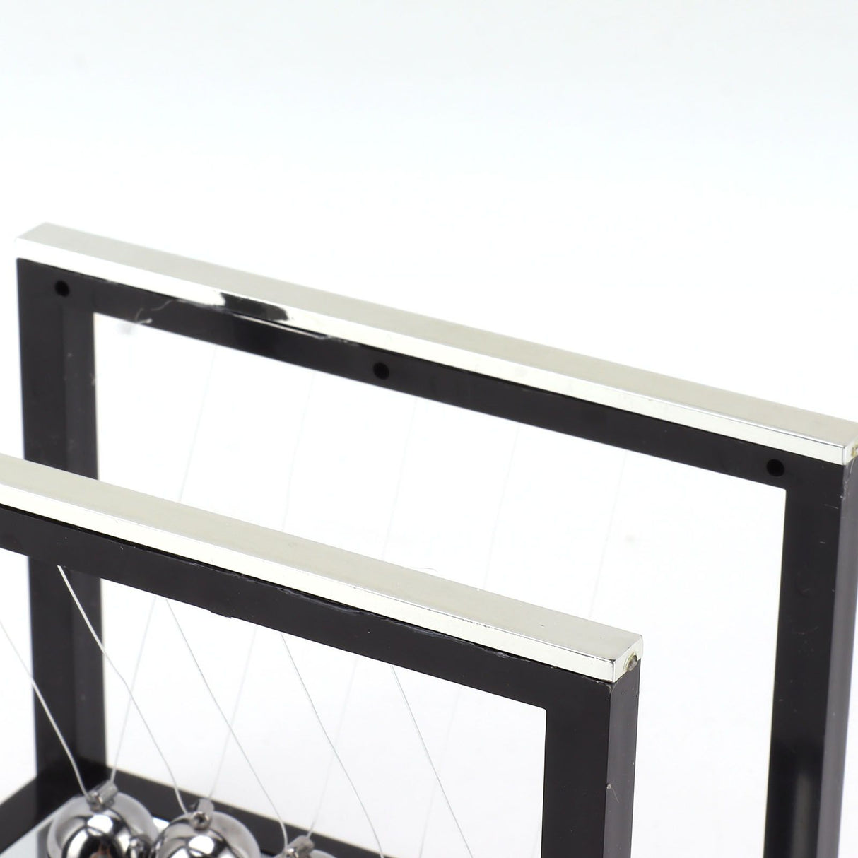 Newton Cradle Balance Balls Stainless Steel Balance Balls Bottom Mirror Stress Reliefswing Balls Desktop Decoration Toy