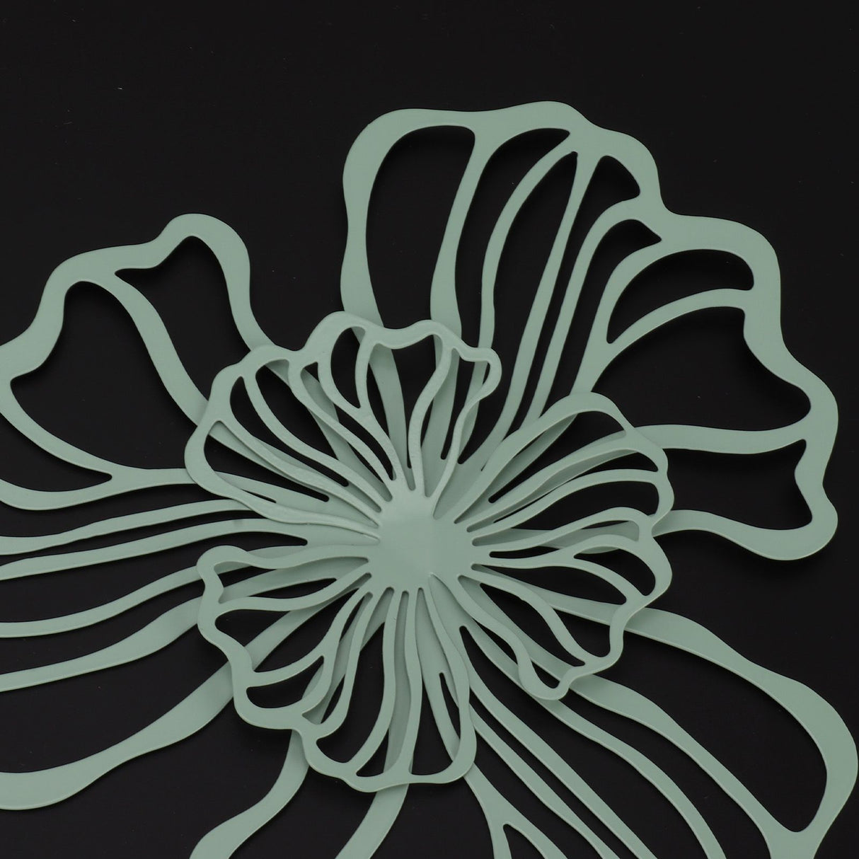 5PCS Metal Flower Wall Decor Iron Wall Art White Green 2 Layer Hollow Hanging Decor for Wall Living Room Office