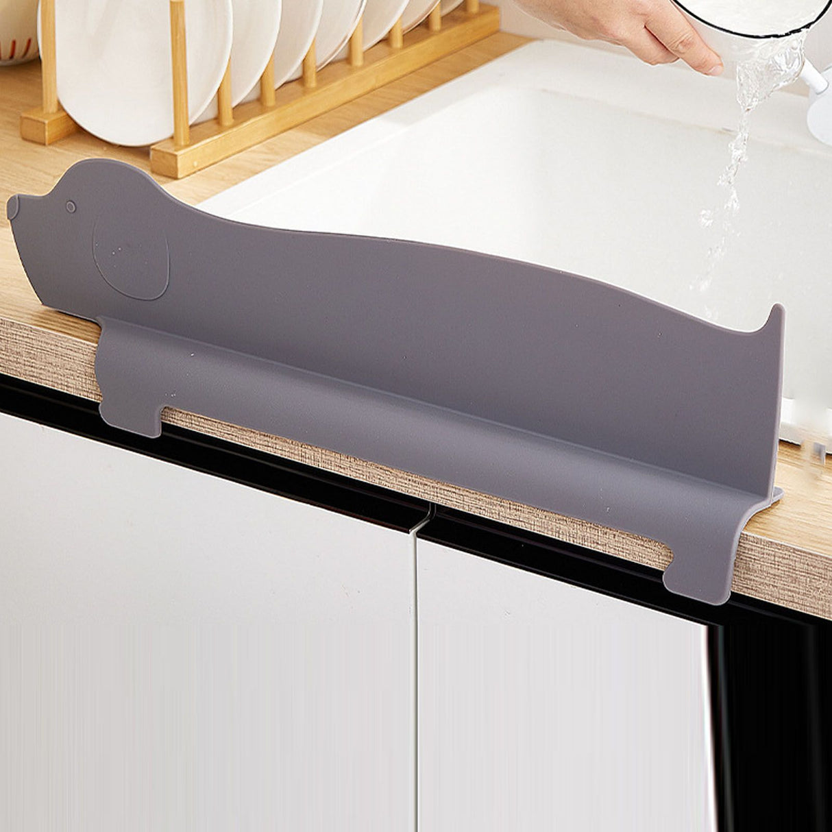 Sink Splash Guard Versatile Splash Proof Heat Resistant Rugged Kitchen Sink Water Splash Guard for Countertops Home Gray