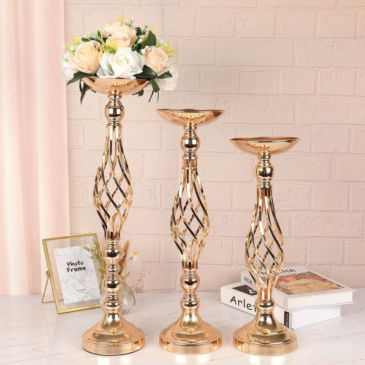 Table Candlestick Ornament Iron Twisted Curb Candle Holder Decorative Ornament Wedding Candlestick Decoration Gold S