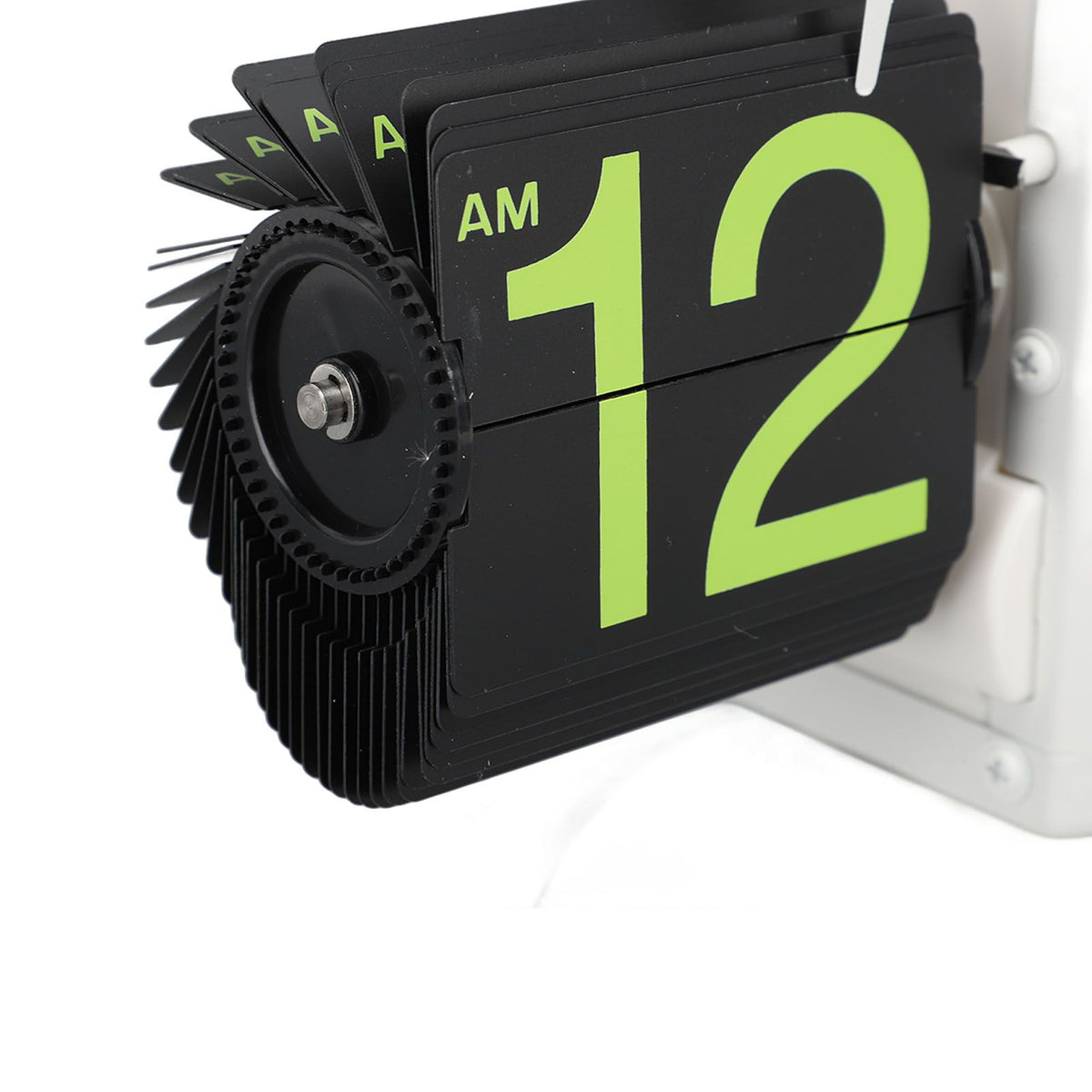 European Style Retro Digital Flip Down Clock 304 Stainless Steel Auto Mechanical Digital Flip Desk Clock for Home Livingroom 12 Hours White Frame Green Number