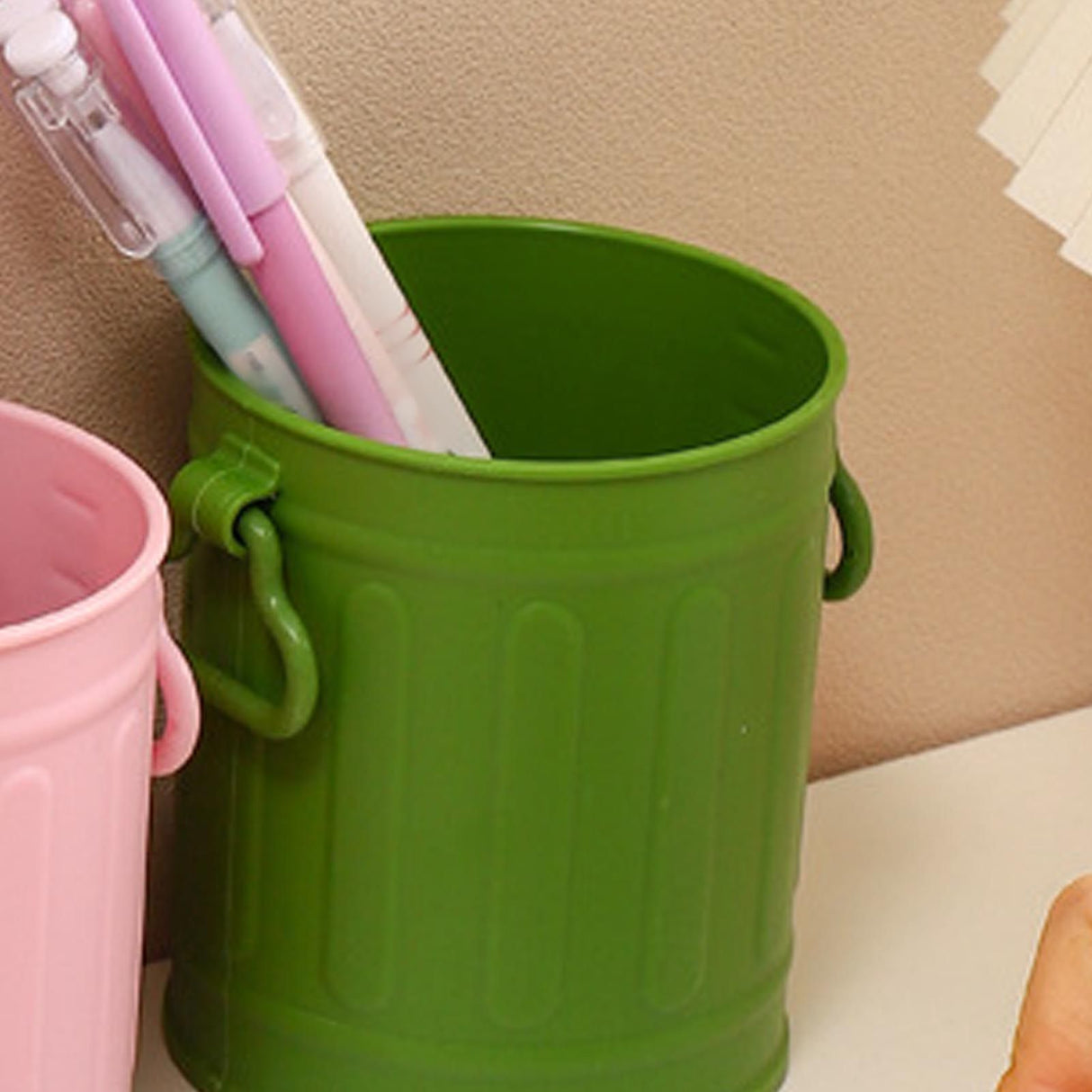Plastic Pen Holder Cute Large Capacity Convenient Storage Pencil Container for Home School Office Green