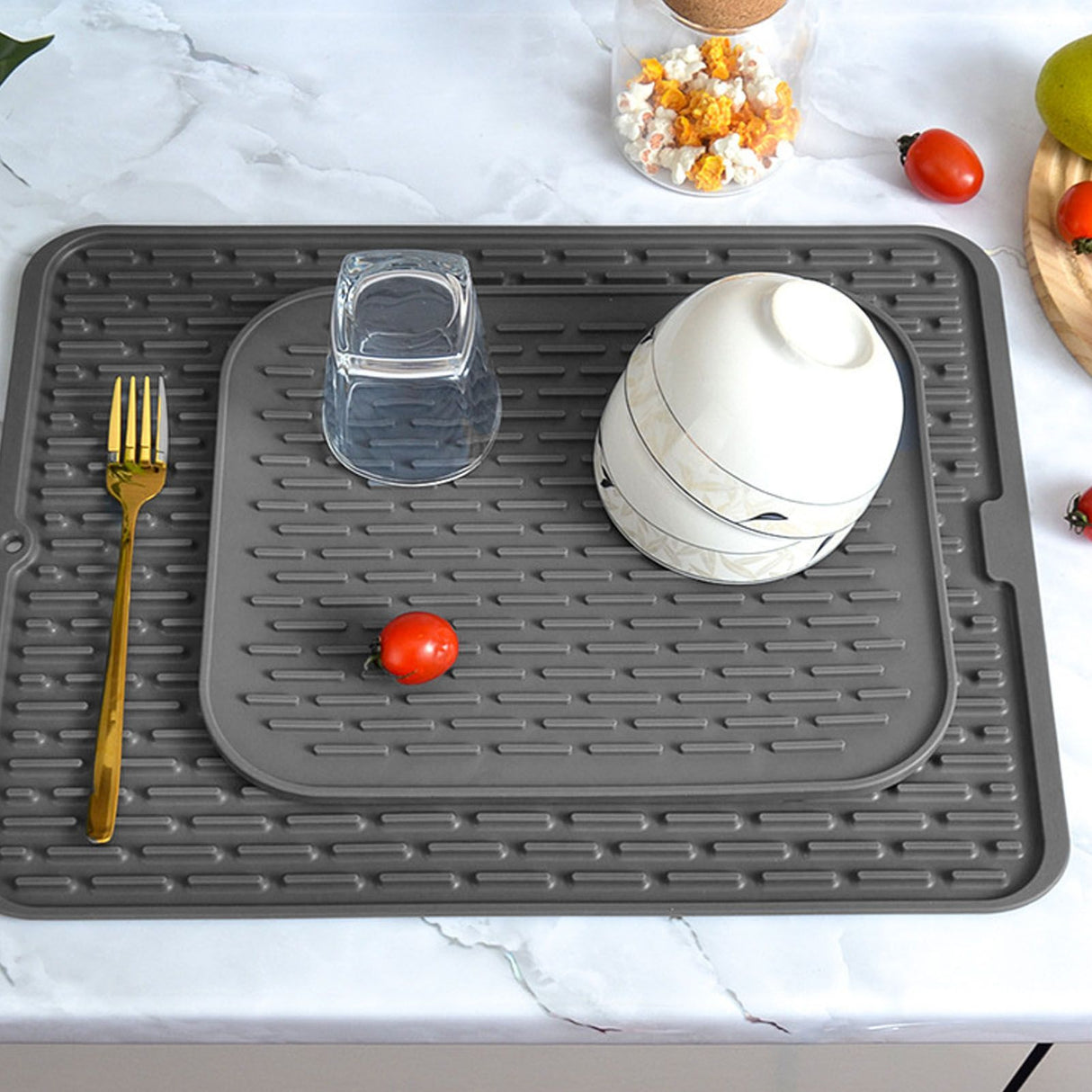 Rectangular Silicone Dish Drying Mat Heat Insulation Anti Slip Dish Drying Mat with Built in Drain Lip for Kitchen Counter Small Size