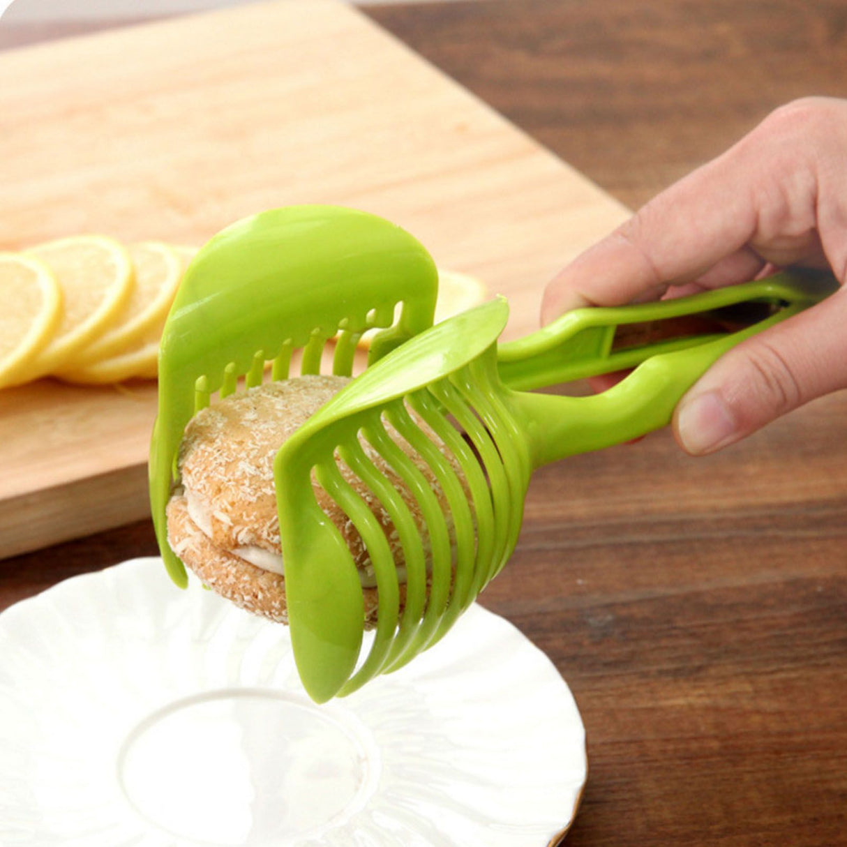 Tomato Slicing Holder ABS Multipurpose Handheld Round Fruit Tong Onion Holder Kitchen Cutting Aid Gadgets Tool for Lemon Egg Vegetables