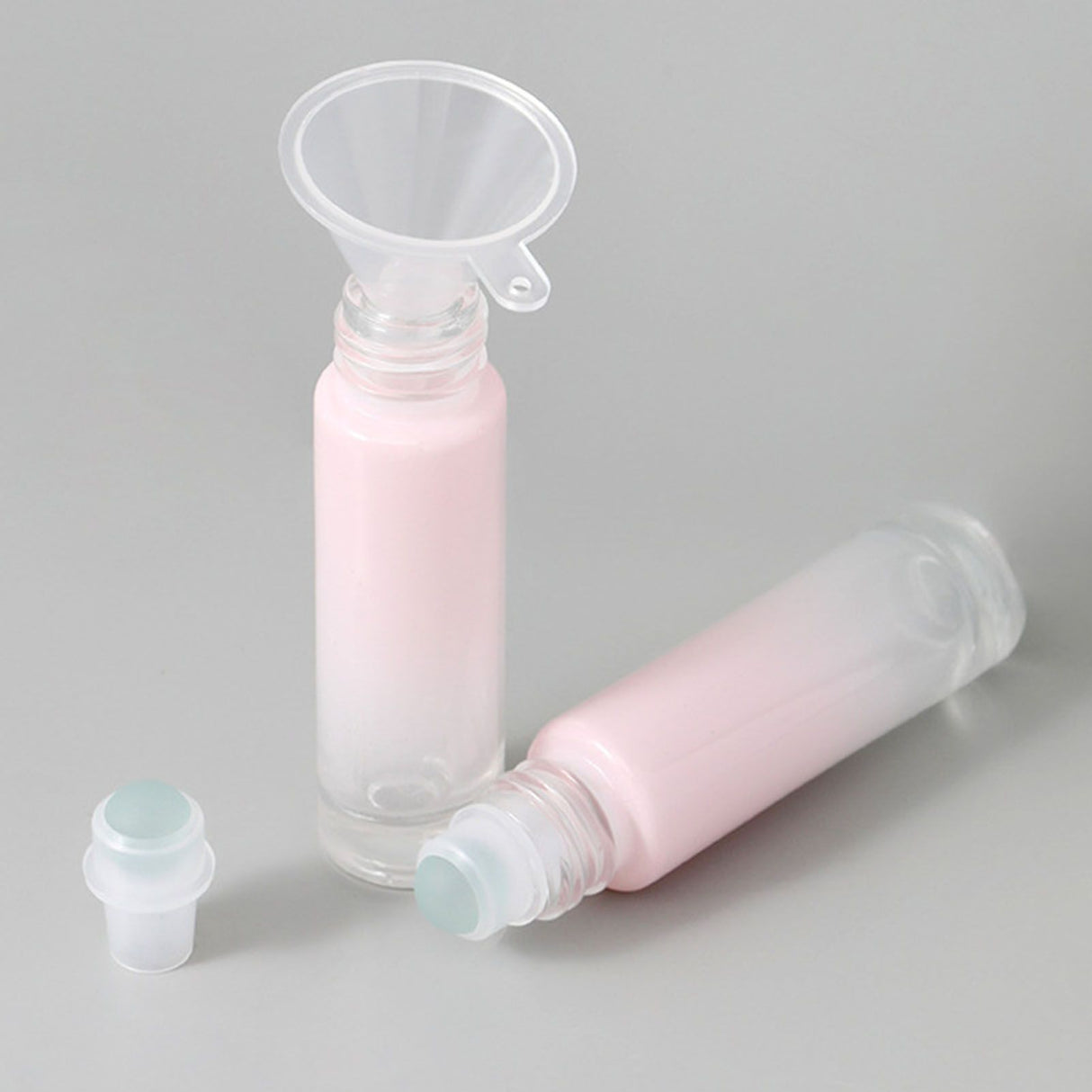 Mini Funnel Clear Wide Mouth Plastic Multi Purpose Dishwasher Safe Small Funnel for Lab Bottle Perfume Spice Powder