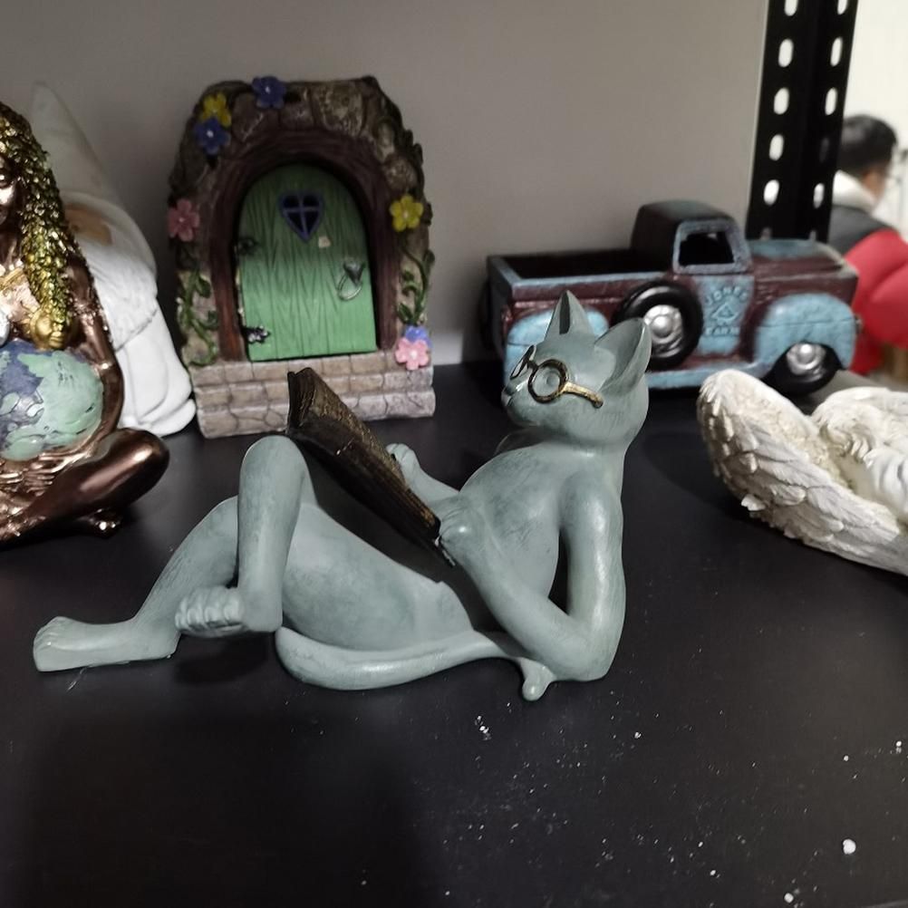 Literary Cat Resin Ornaments Garden Statue Decoration Reading Glasses Cat Crafts for Study and Office