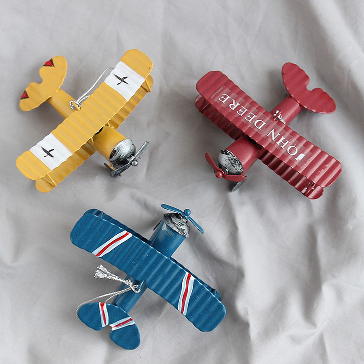 3pcs Airplane Hanging Ornament Retro Decoration Iron Airplane Model for Car Desktop Yellow Red Blue