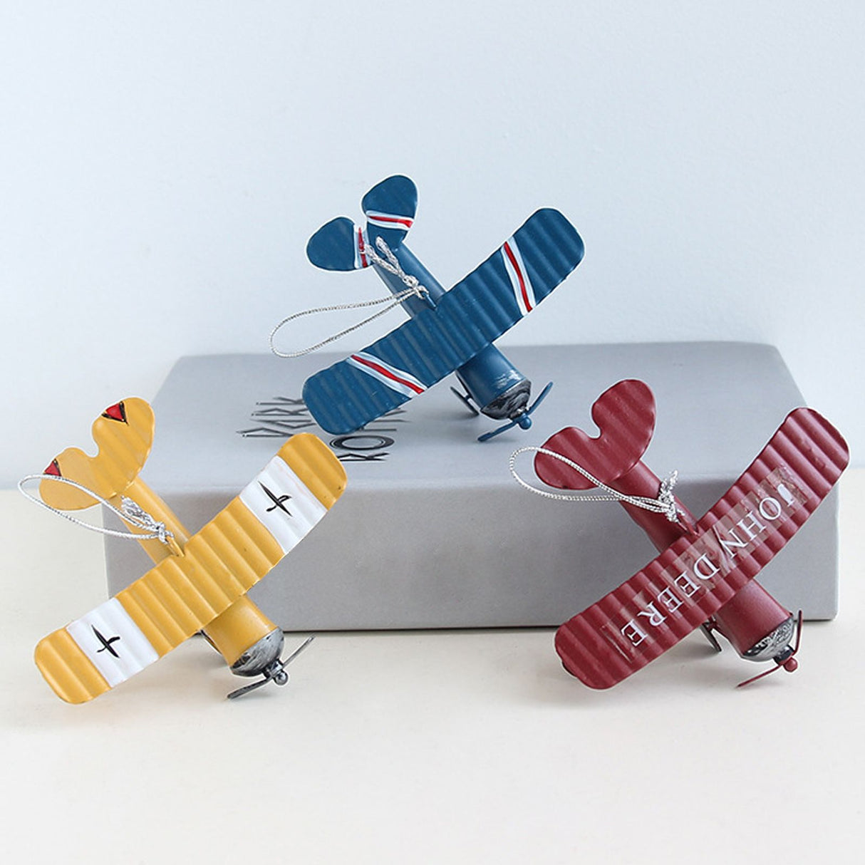 3pcs Airplane Hanging Ornament Retro Decoration Iron Airplane Model for Car Desktop Yellow Red Blue