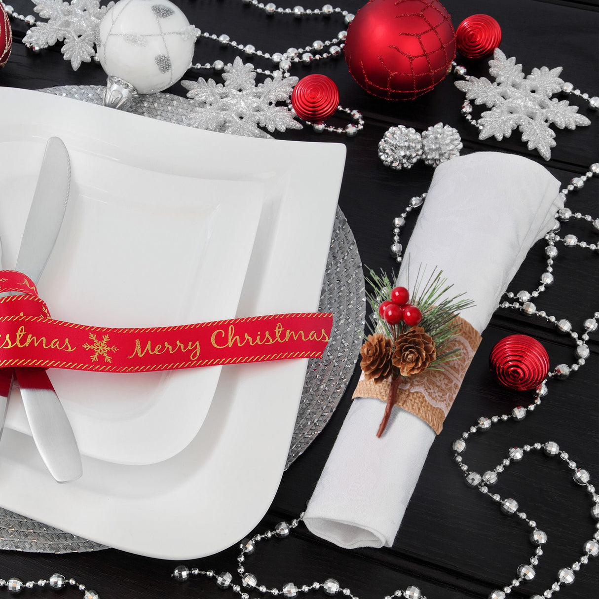 Pinecone Napkin Rings Sweet Reusable Christmas Napkin Holders Table Decor for Dinner Party Anniversary