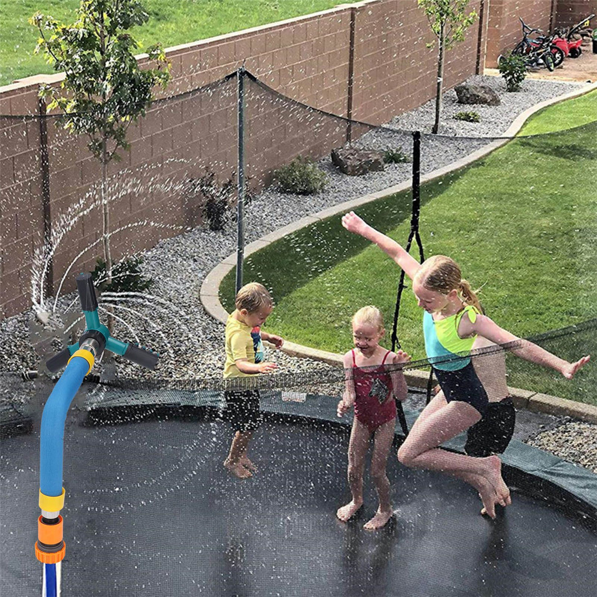 Trampoline Sprinkler Auto Rotate Children Outdoors Plastic Whirling Sprinkler for Summer Gardening Large