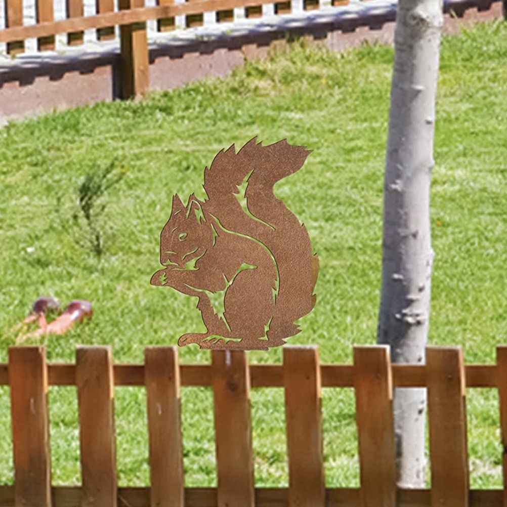 Rusty Standing Tree Stake Metal Rust Figure Garden Stake Outdoor Garden Yard Decoration