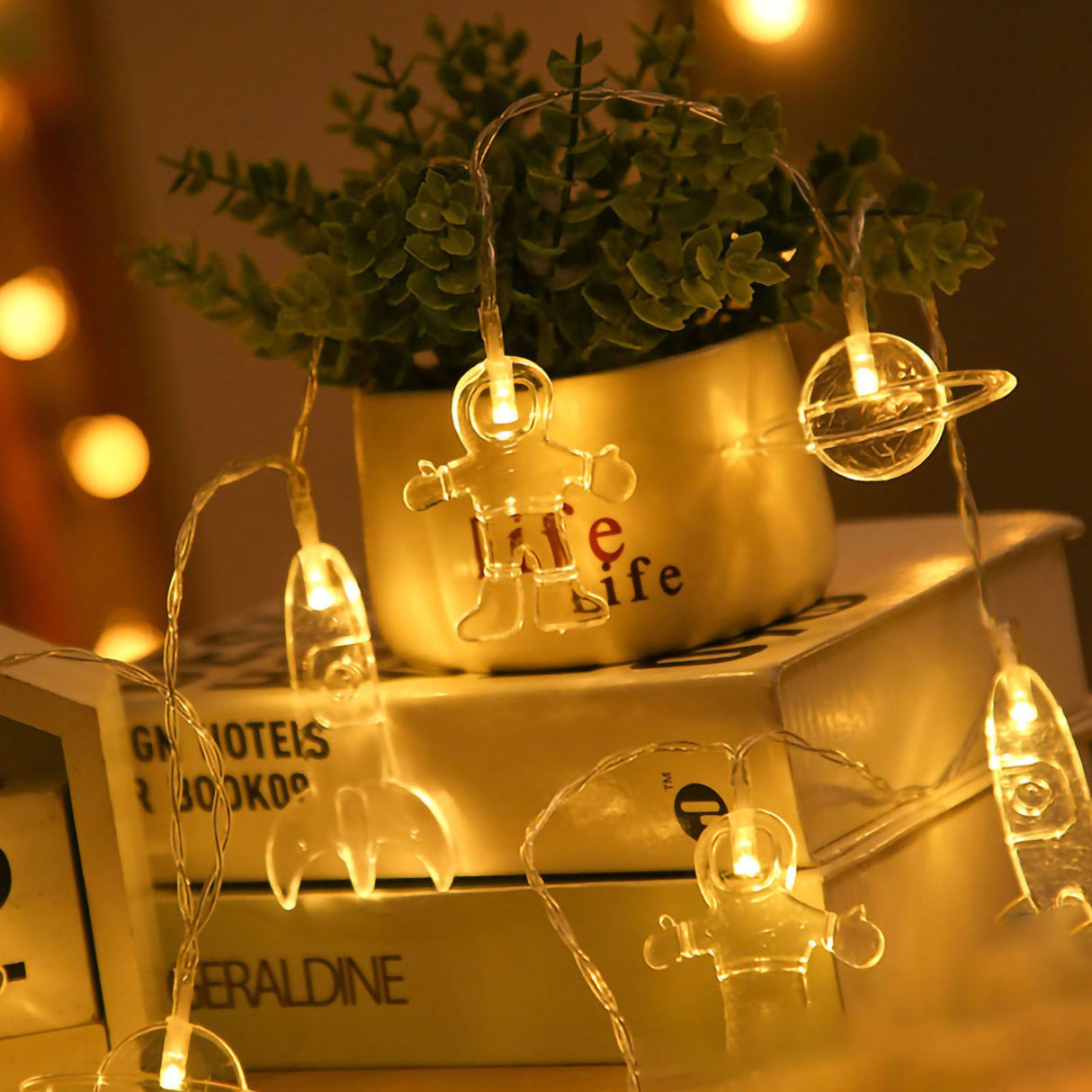 LED String Light Outer Space Astronaut Planet Spaceship Shape Waterproof Led String Room Decor for Christmas Festival Warm White 3 Batteries 20LED