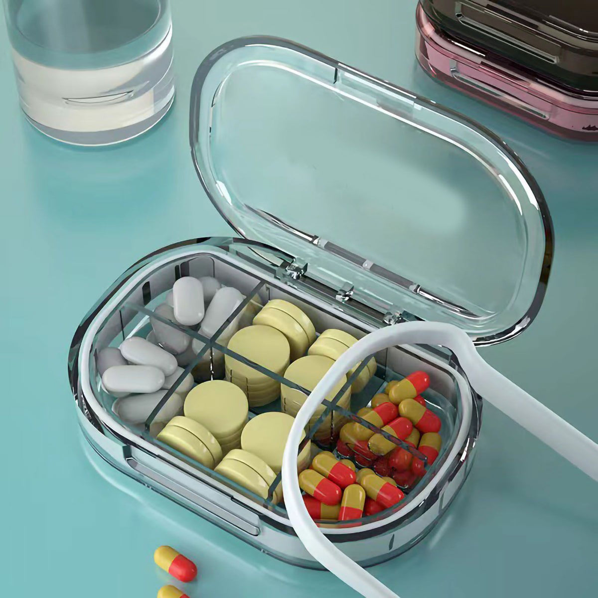 Portable Mini Pill Case Travel Dispensing Pill Organizer Household Food Grade Sealed Storage Medicine Box Big Transparent White