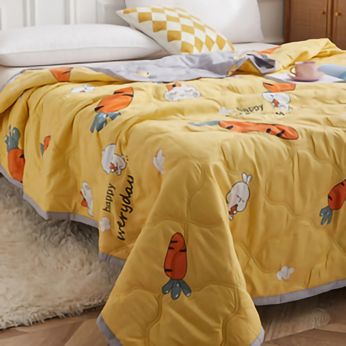 Summer Air Conditioner Quilt Machine Washable Soft Breathable Portable Air Conditioner Blanket Summer Comforter Happy Radish 180x200cm