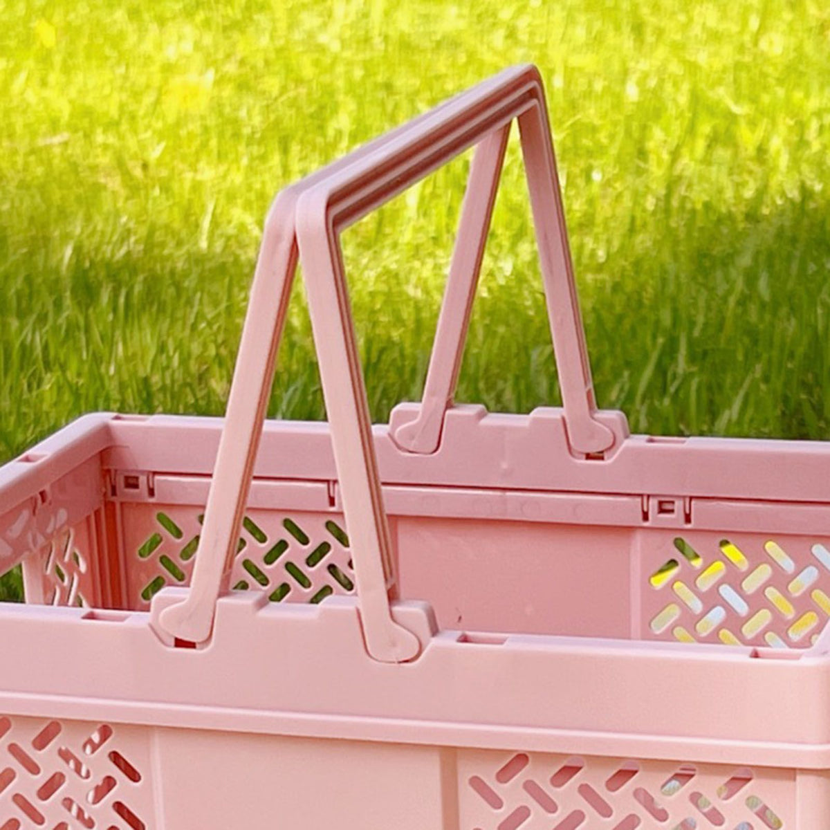 Folding Picnic Basket Stackable Storage Box Plastic Grocery Shopping Basket with Handles for Outdoor Home Pink