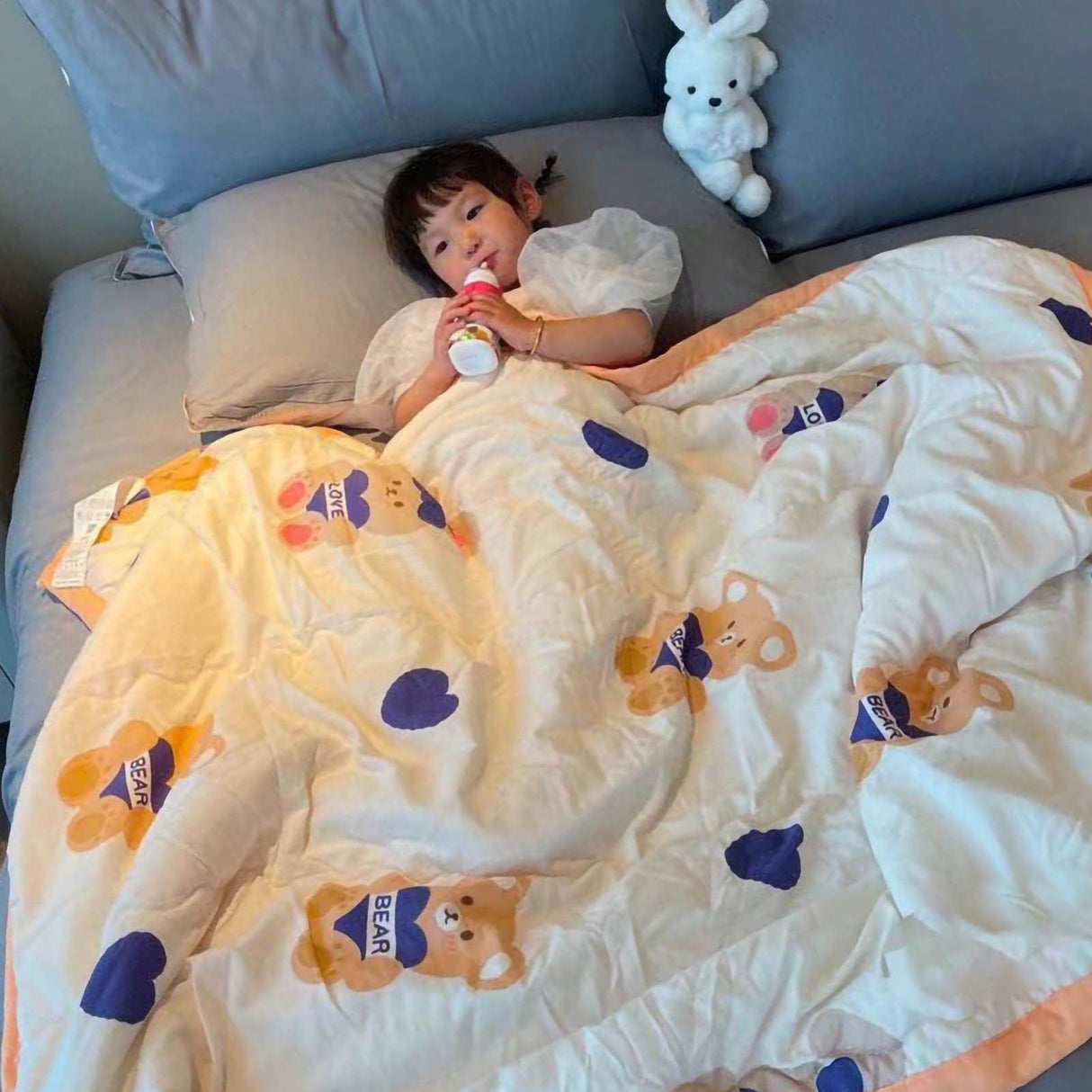 Summer Quilt Single Cartoon Child Cartoon Silk Feather Cotton Blanket Soft Lightweight Coverlet Comforter Happy Bear 47.24x59.06in