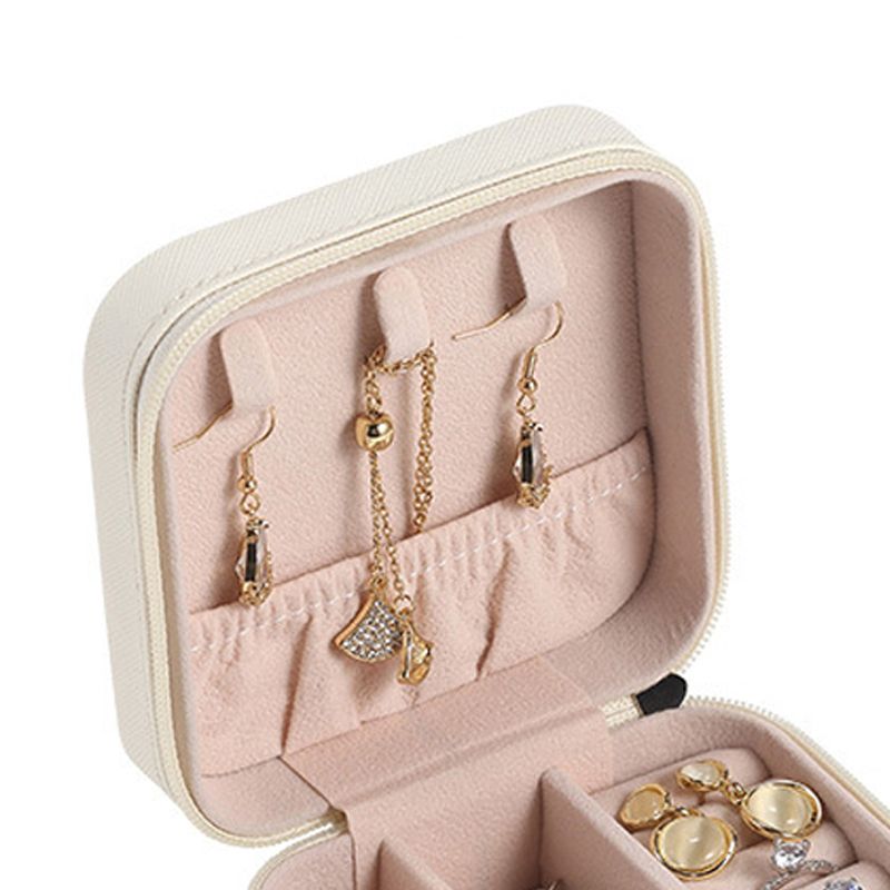 Travel Jewelry Case Exquisite Large Capacity Scratch Resistant Portable Jewelry Organizer Box for Outdoor Travel White 10x10x5cm/3.9x3.9x2.0in