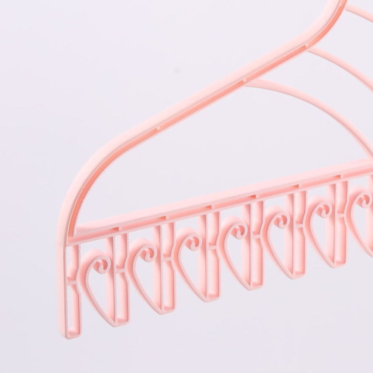 Multifunctional Clothes Drying Rack Plastic Seamless Wrinkle Free Clothes Hanger with V Shaped Clip Hook for Bra Socks Pink
