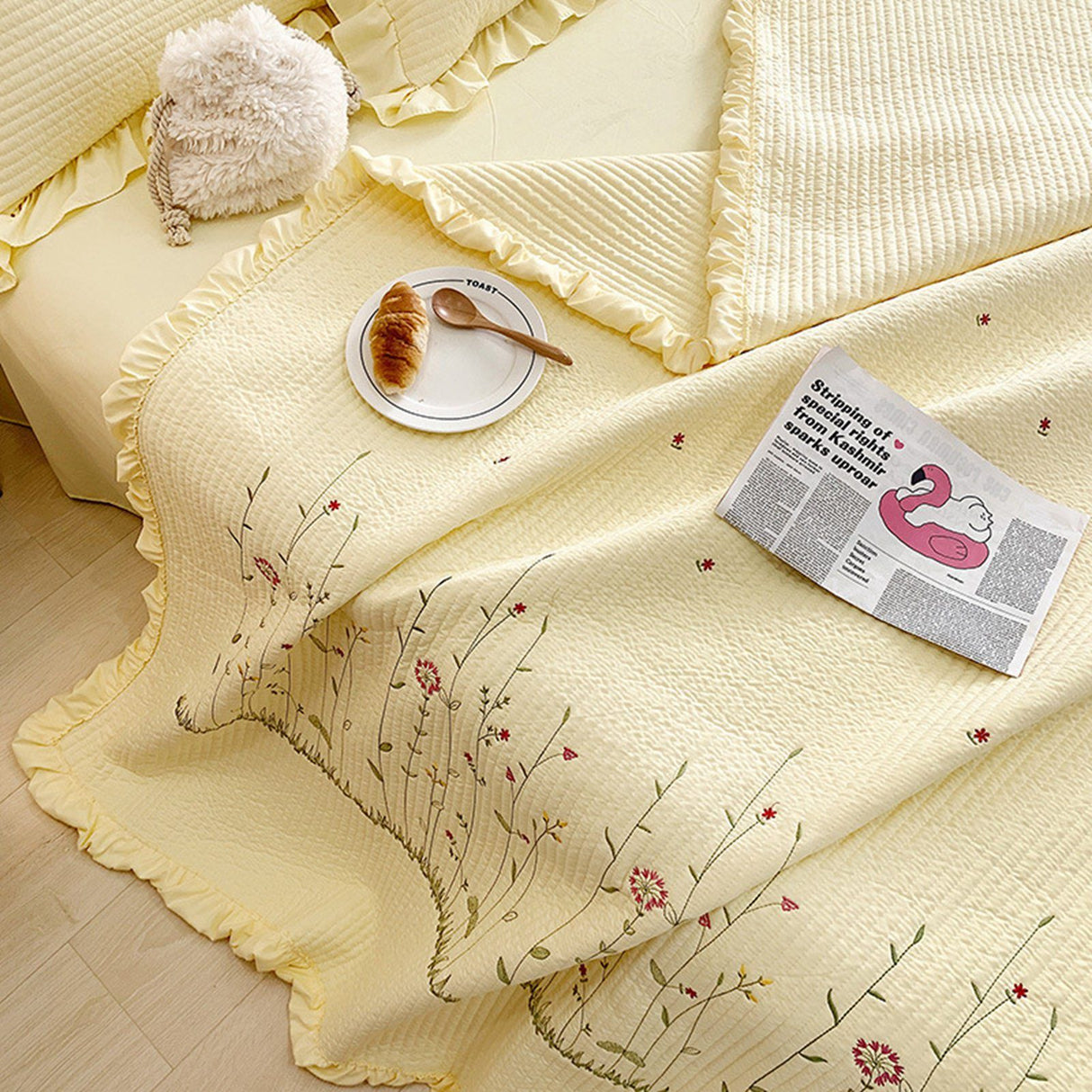 Cotton Quilt Pure Color Home Fashion Elegant Tencel Embroidery Pattern Cotton Summer Cooling Quilt Yellow 200x230