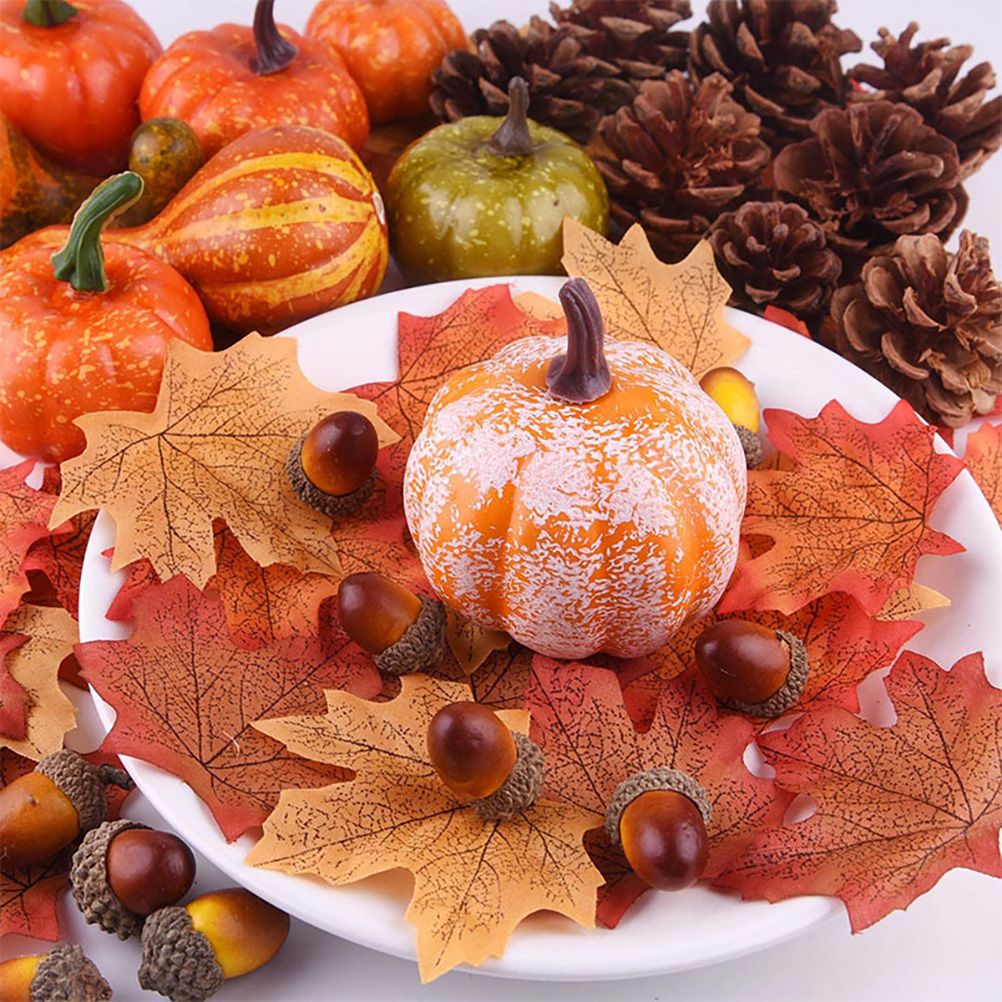 50pcs Halloween Decor Props Artificial Mini Pumpkin Berries Maple Leaf DIY Craft for Halloween Party Decoration