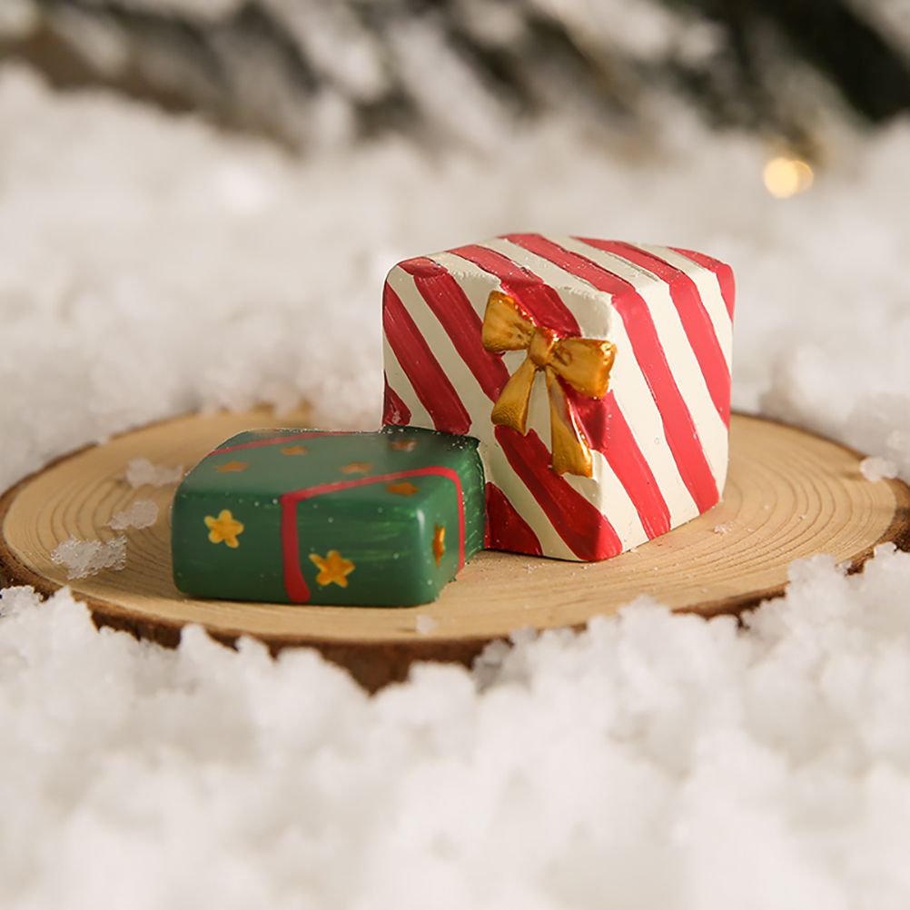 Fish Tank Aquarium Ornament Resin Christmas Tree Gift Box Ornament Christmas Landscaping Decor