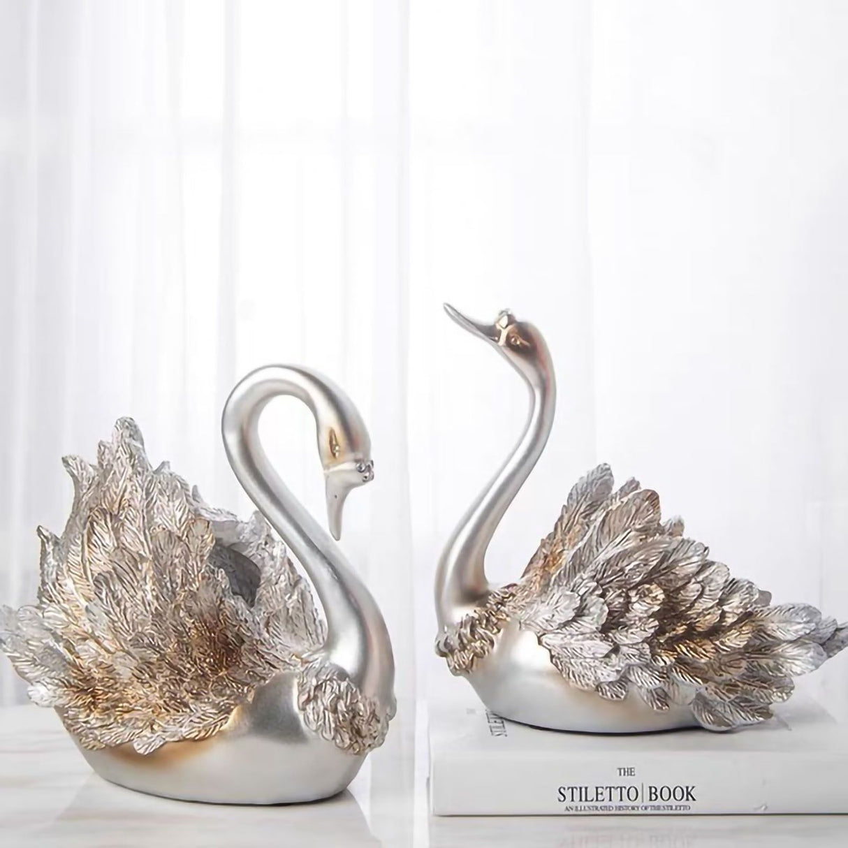 Couple Swan Ornament Living Room TV Cabinet Swan Ornament Modern Home Decoration Wedding Gifts Silver