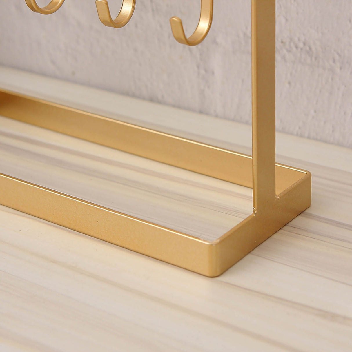 Jewelry Display Organizer Stand Hooks Golden Iron Display Rack for Necklace Hair Accessories Earrings Golden