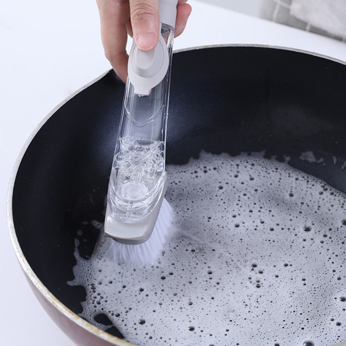 Hydraulic Brush Automatic Adding Liquid Pot Soft Kitchen Brush Kitchen Utensils for Pot Bowl1Pc Handle 1Pc Brush
