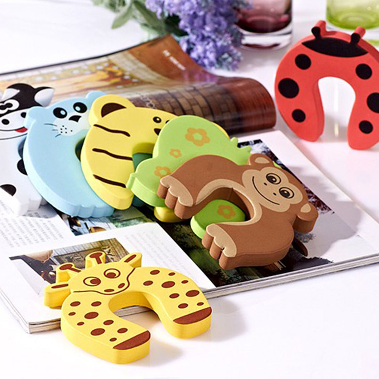 Door Pinch Guard High Elasticity Cute Prevent Pinching Easy to Install Baby Door Stopper for BabiesPattern Color Random Delivery