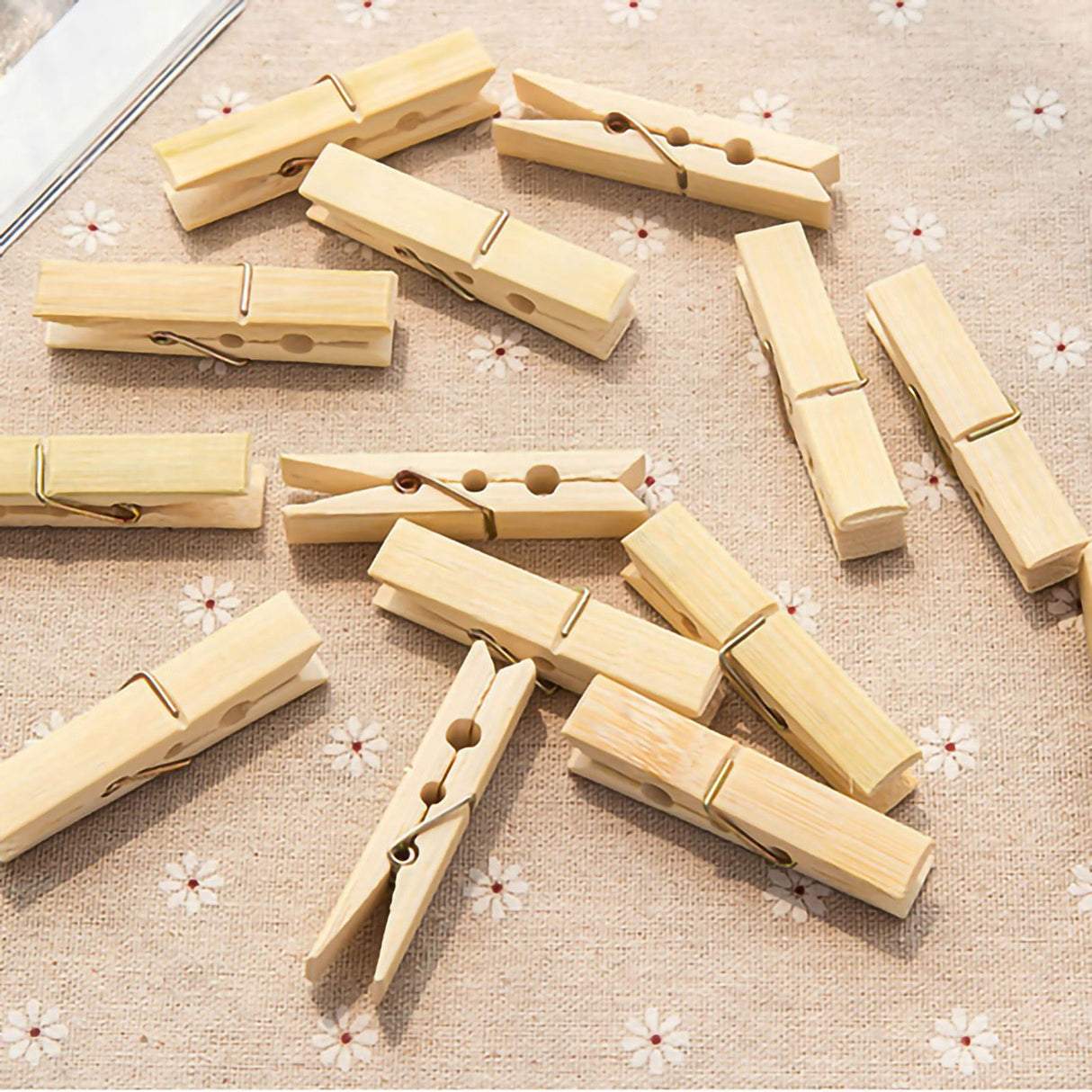 20Pcs Clothes Peg Bamboo Clothespins with Spring Windproof Clothes Clips for Outdoor Balcony