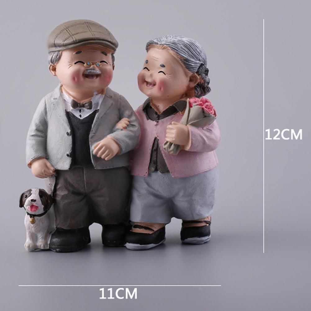 Elderly Couple Resin Statue Romantic Elderly Craft Adornment Home Decor Happy Couple Figurine for DIY Decoration