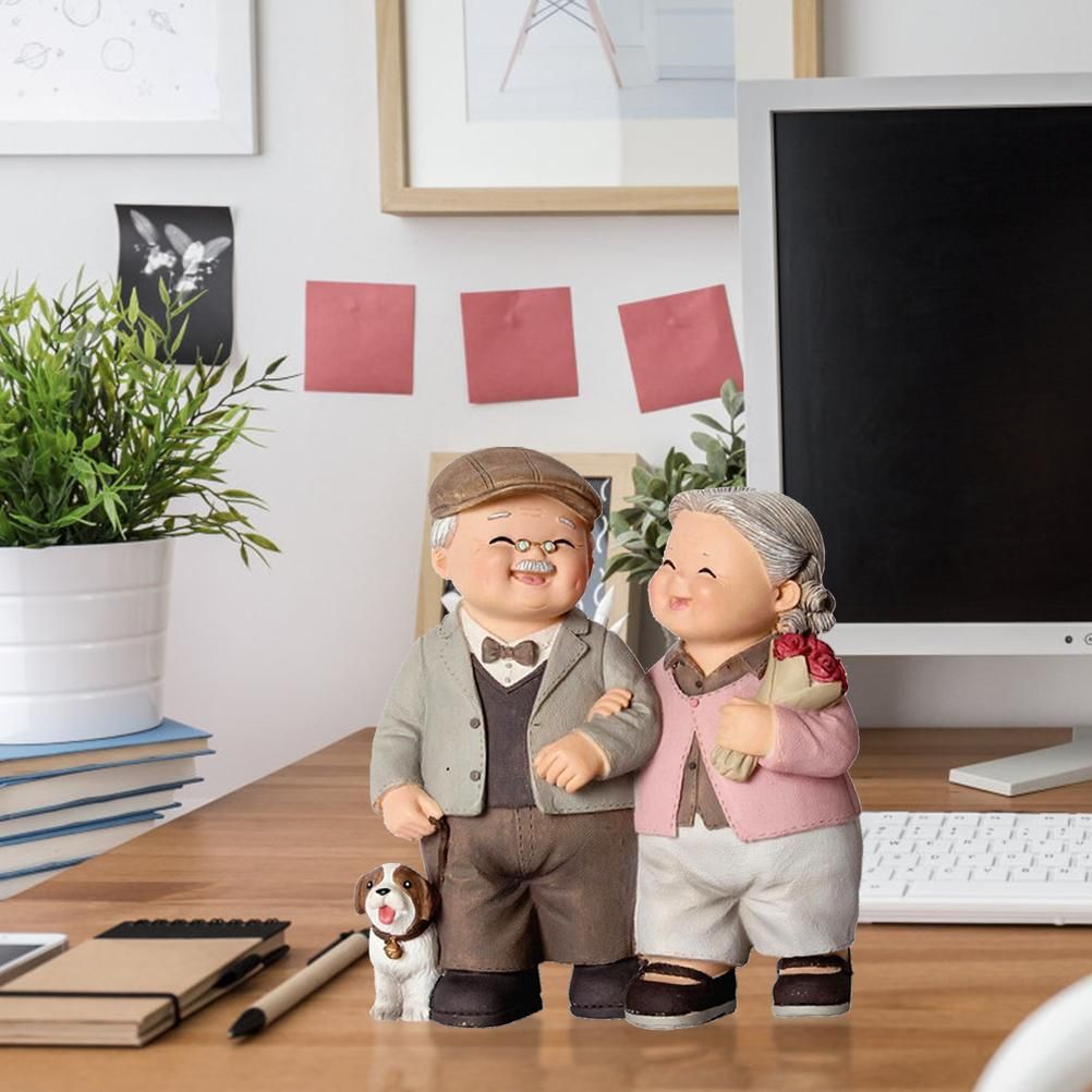 Elderly Couple Resin Statue Romantic Elderly Craft Adornment Home Decor Happy Couple Figurine for DIY Decoration
