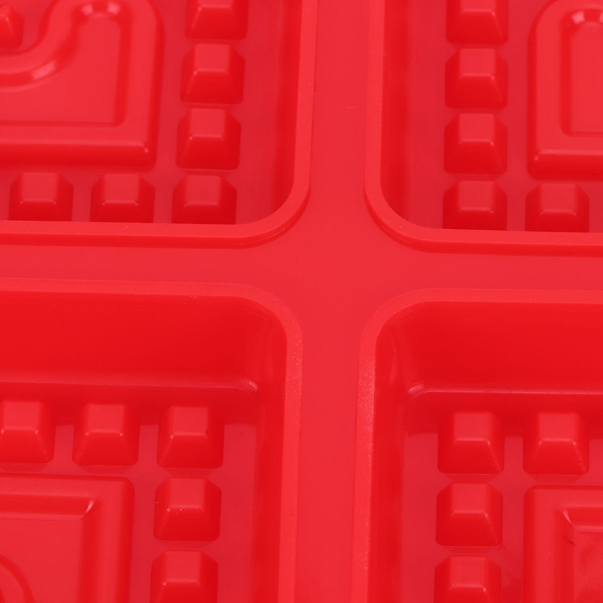 DIY Waffle Mold Reusable Silicone Muffin Cake Mould Baking Utensil Kitchen Accessory(4Grid HeartShape )
