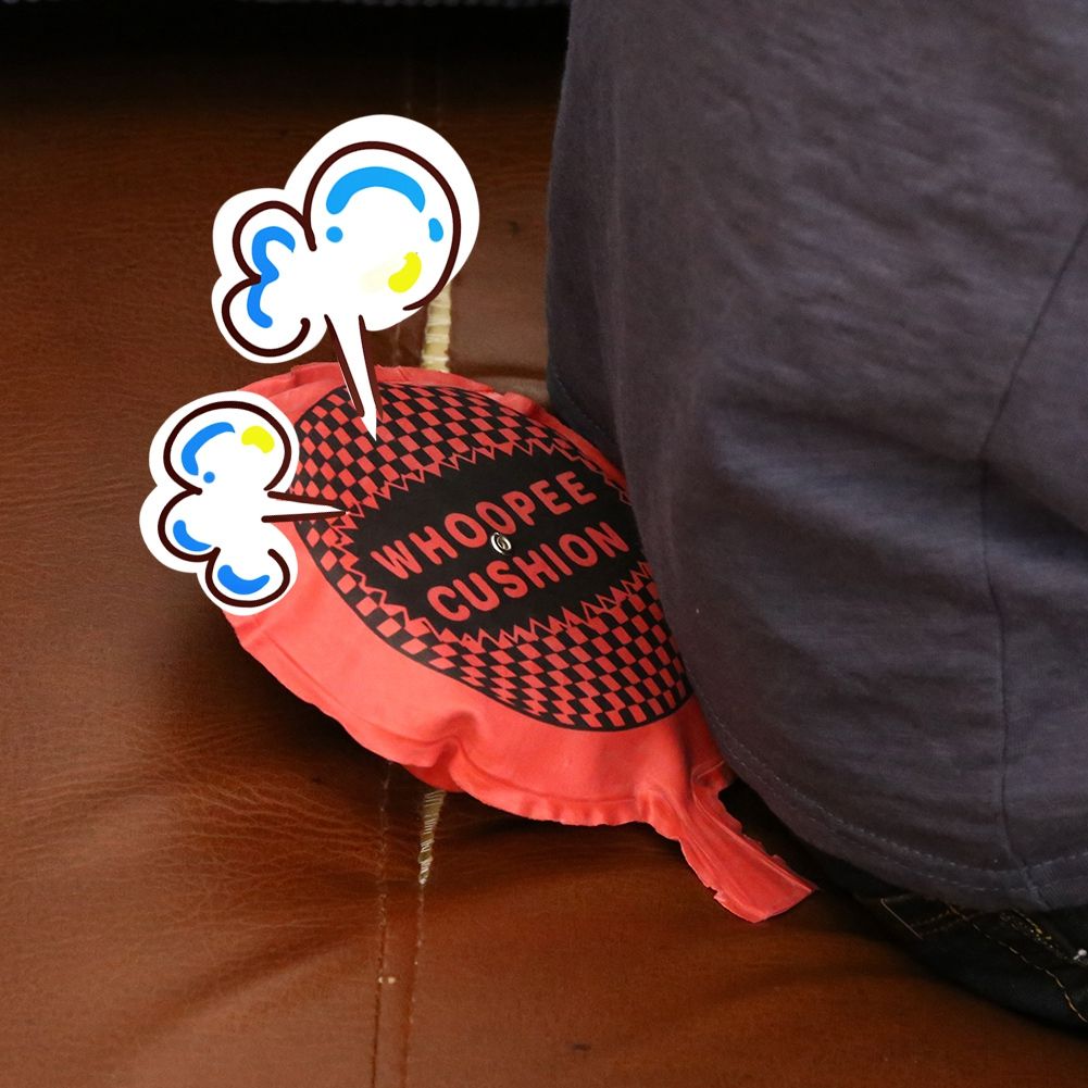 1Pcs Creative Whoopee Cushion Jokes Gags Pranks Noise Maker Trick Funny Fools Day Toy Fart Pad