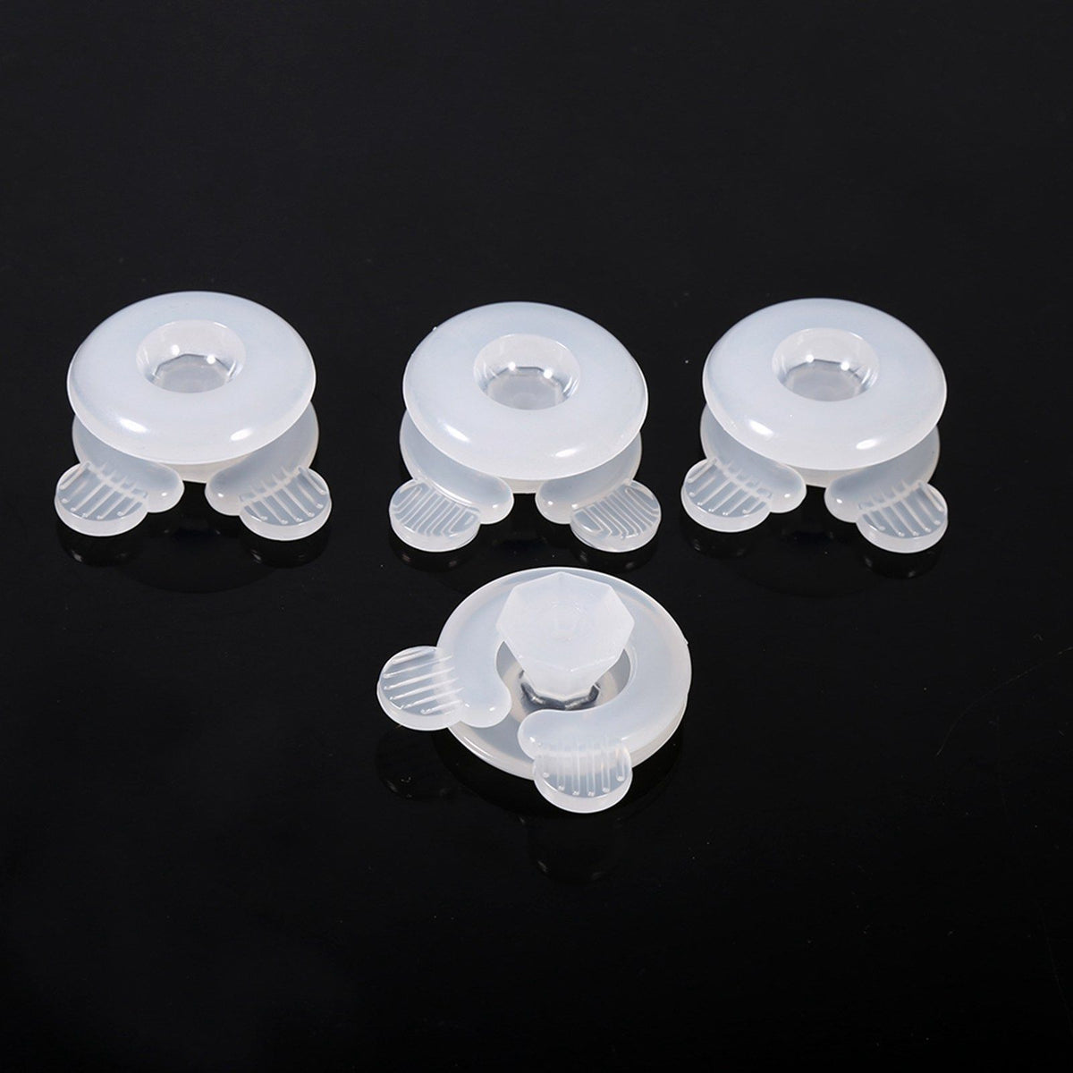 4Pcs Bed Duvet Quilt Cover Clips Fasteners Bedroom Bedding Quilts Fixing Holder Gripper Plastic