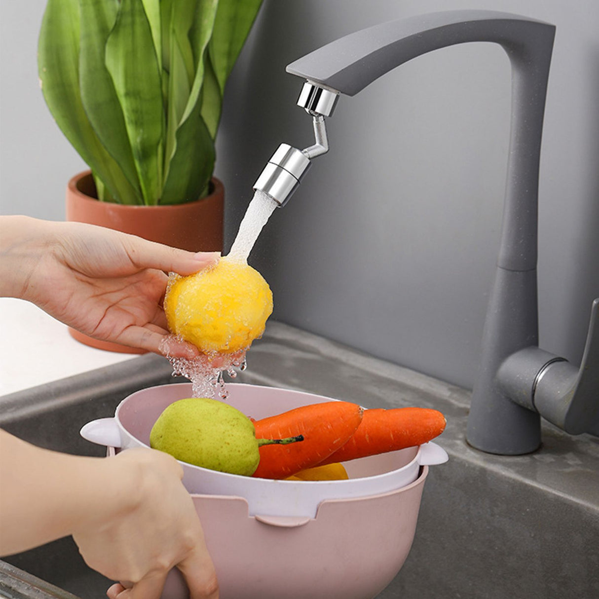 Plastic Faucet Extender 360 Degree Universal Rotating Splashing Proof Tap Aerator for Kitchen Bathroom