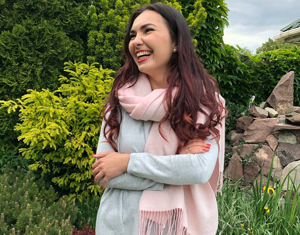 Chiswick Luxe Cashmere-Merino Blend Scarf - Elegant Blush Hue