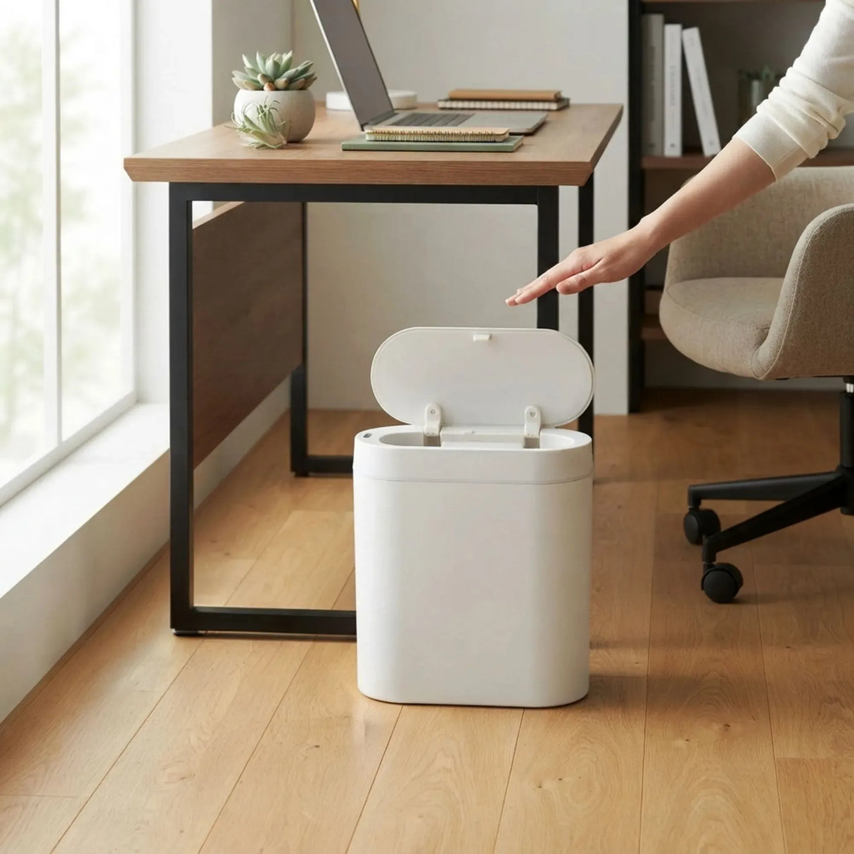 CARLA HOME 7L Automatic Trash Bin with Lid, Motion Sensor Garbage Can White